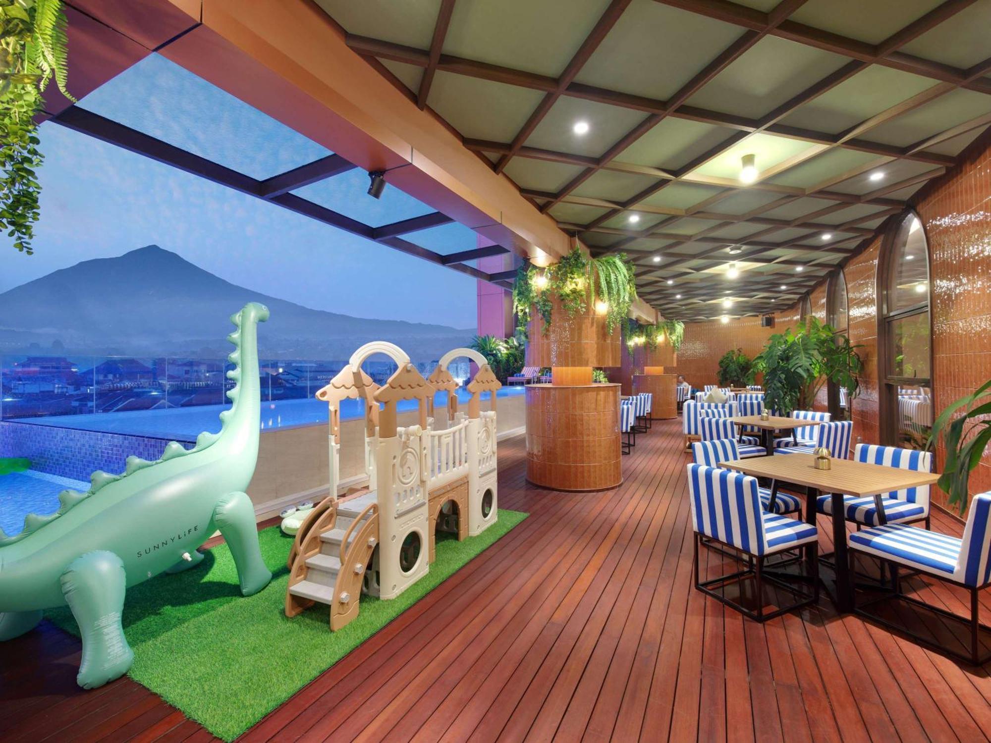 Mercure Garut City Center Ngoại thất bức ảnh